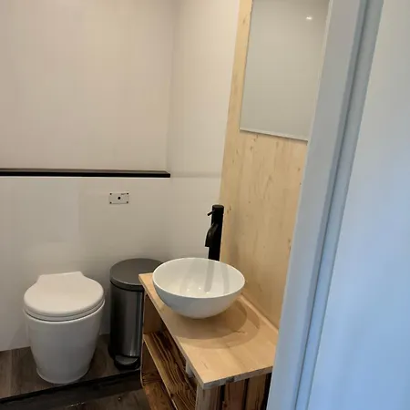 Ботель Vindua Pape - Festlieger