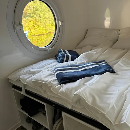 Vindua Pape - Festlieger Ботель Шверин